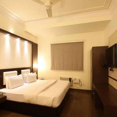 Hotel Shiva Residency Dehradun Esterno foto