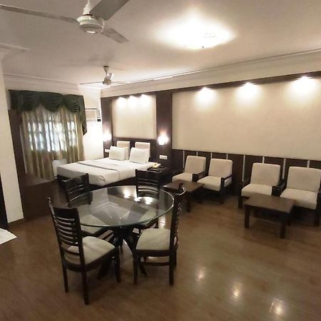 Hotel Shiva Residency Dehradun Esterno foto