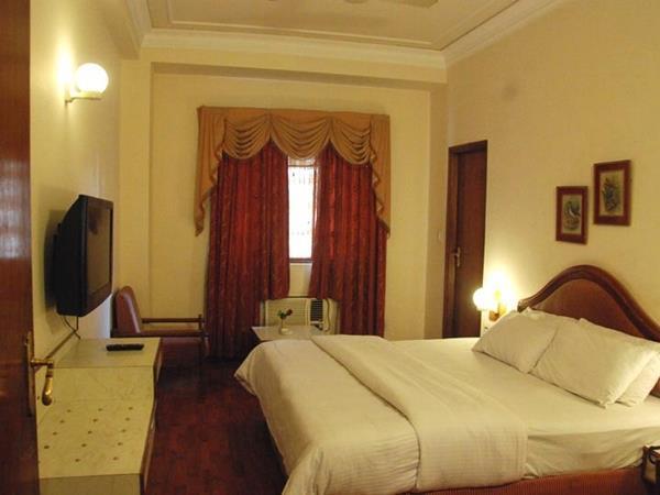 Hotel Shiva Residency Dehradun Esterno foto