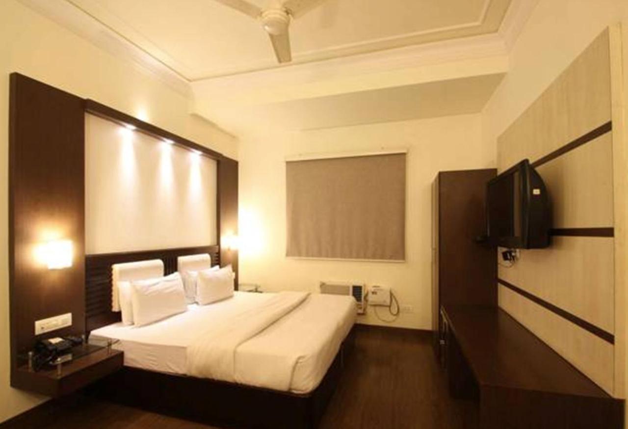 Hotel Shiva Residency Dehradun Esterno foto