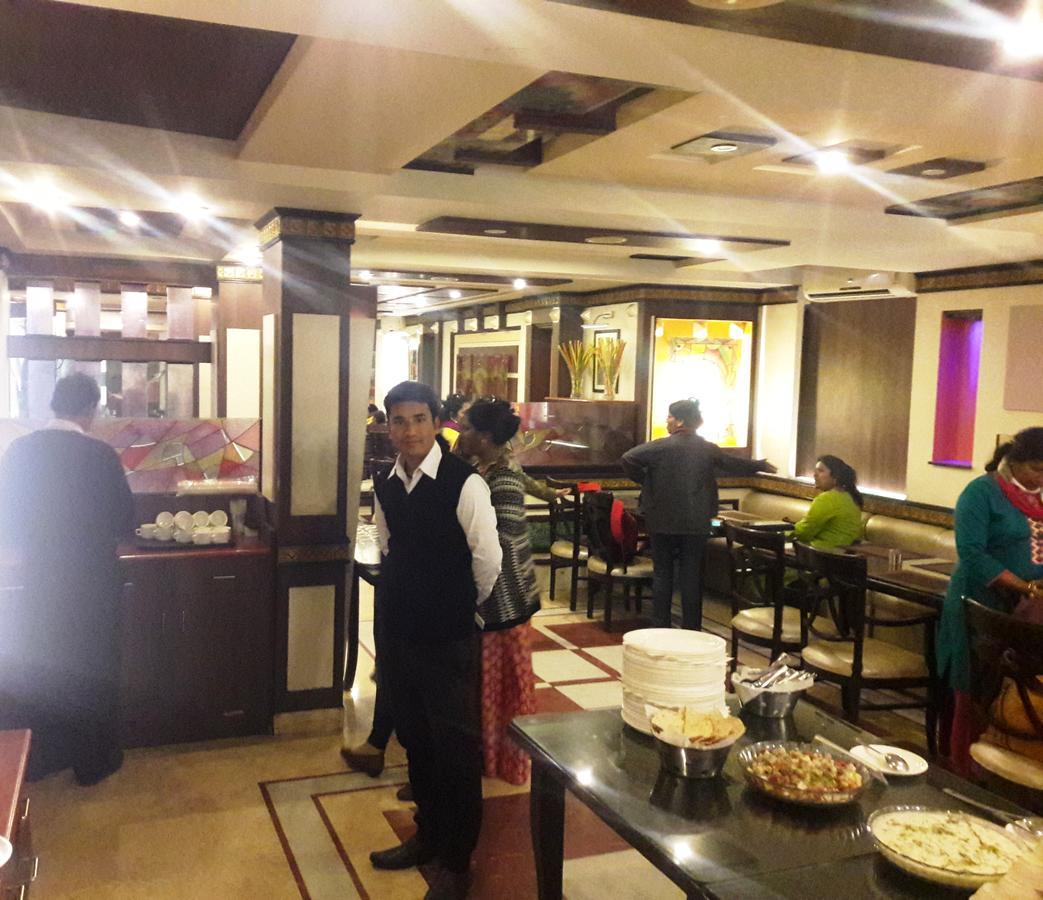 Hotel Shiva Residency Dehradun Esterno foto